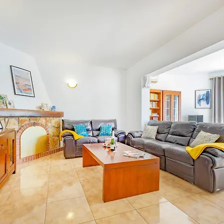 Inia Villa Ifach